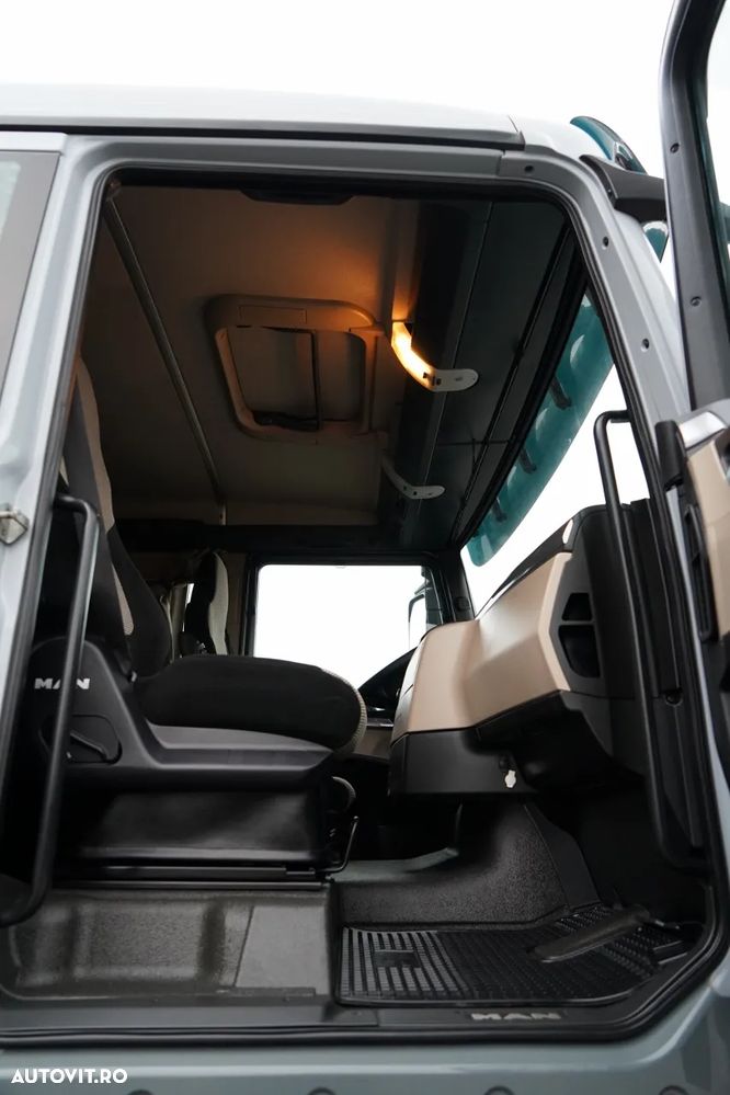 MAN TGX 18.500 / 4x4 / HIDRAULICĂ / HIDROPROPULSARE / CABINĂ JOSĂ / ANVELOPE 100% / EURO 6 / - 36