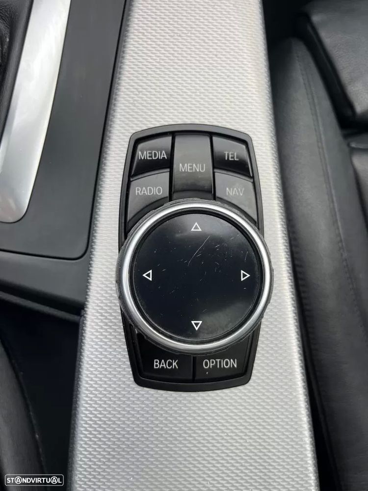 BMW 335 d Touring xDrive Pack M - 49