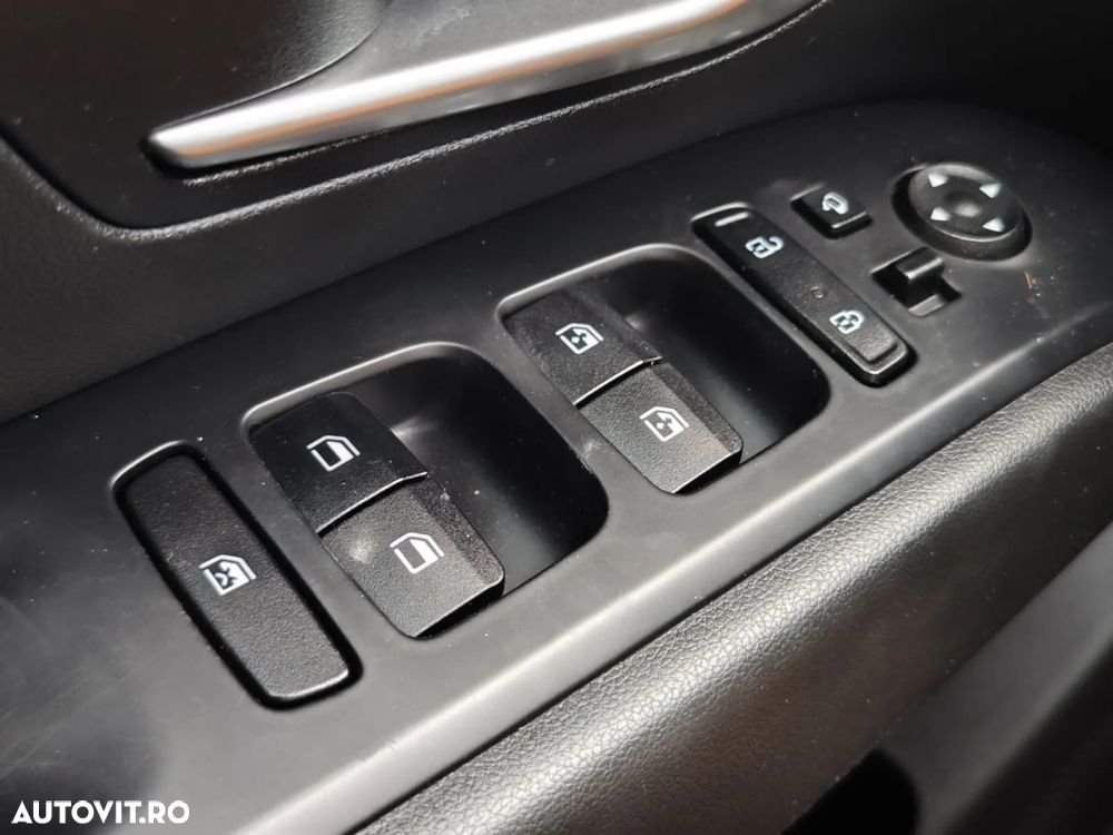 Hyundai Tucson 1.6 CRDi 48V-Hybrid 2WD DCT Trend - 31