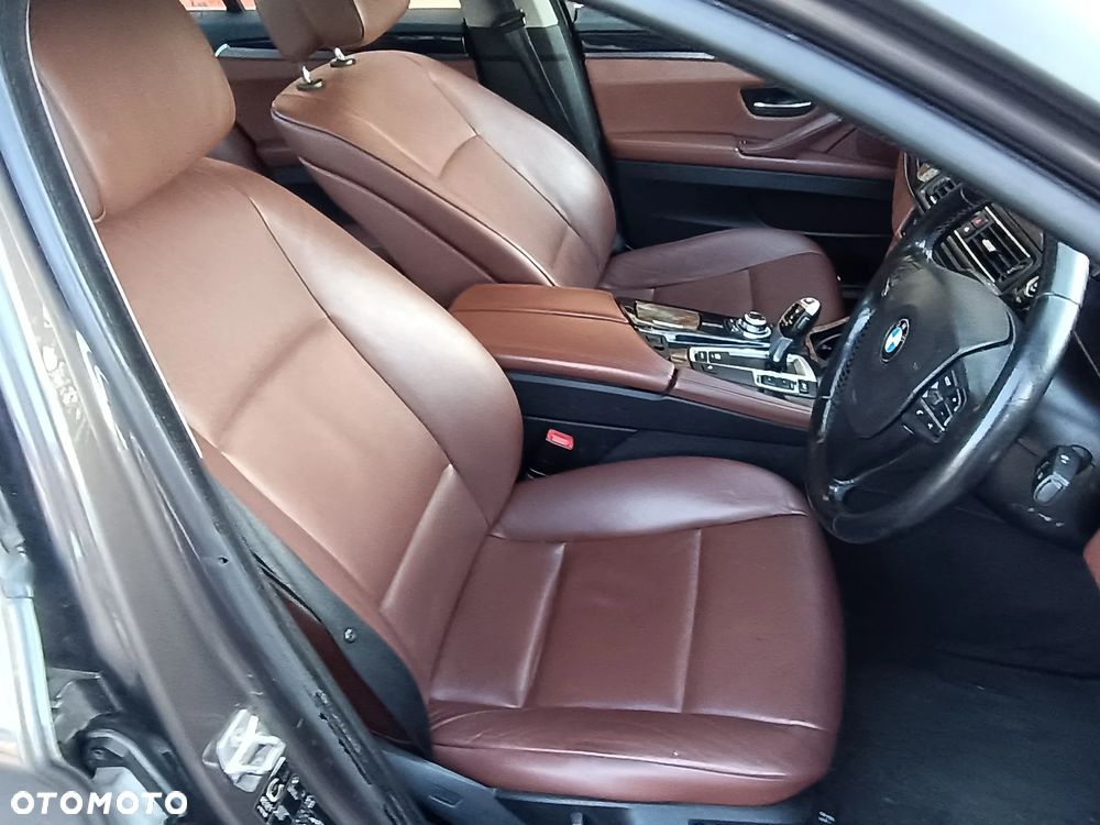 BMW Seria 5 520d - 13