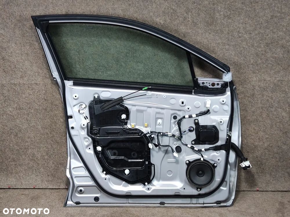 TOYOTA C-HR 19-23r Drzwi Przód Lewy RÓZNE KOLORY - 3