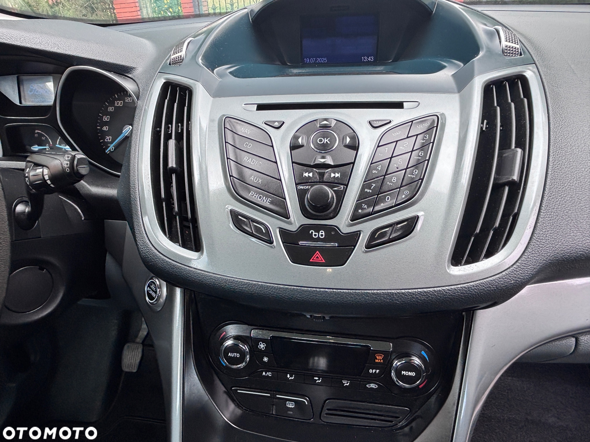 Ford C-MAX - 21