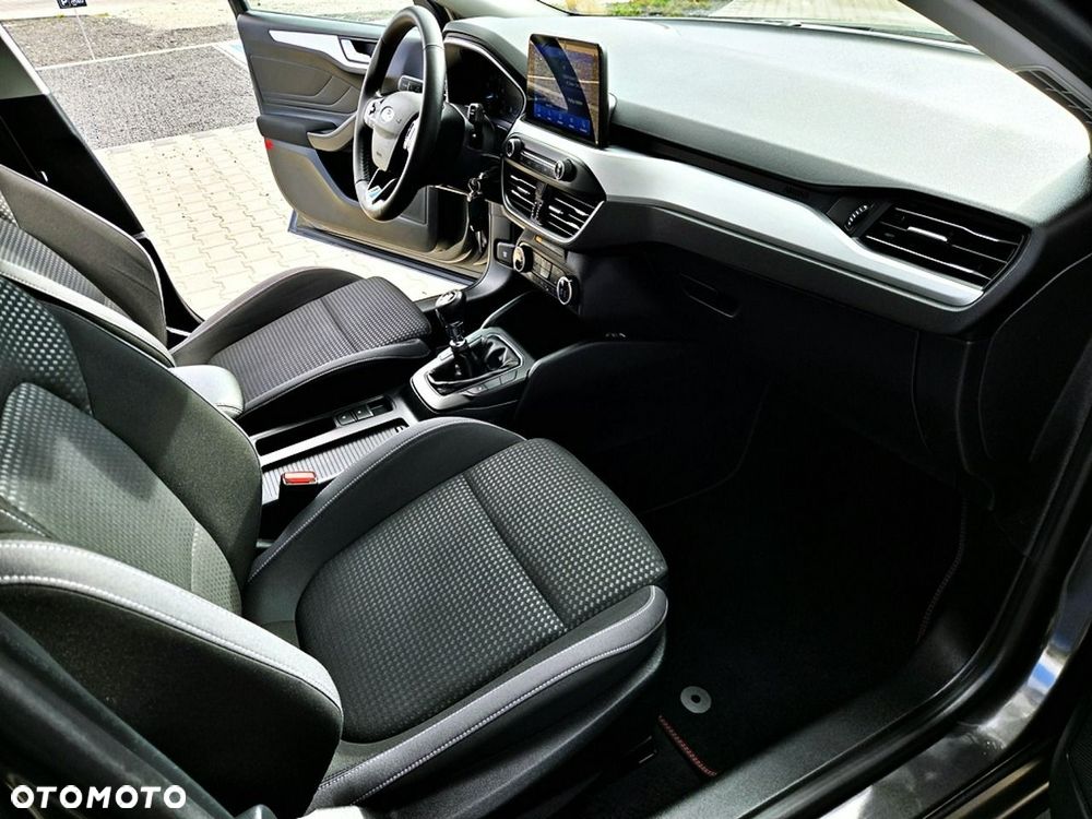 Ford Focus - 10