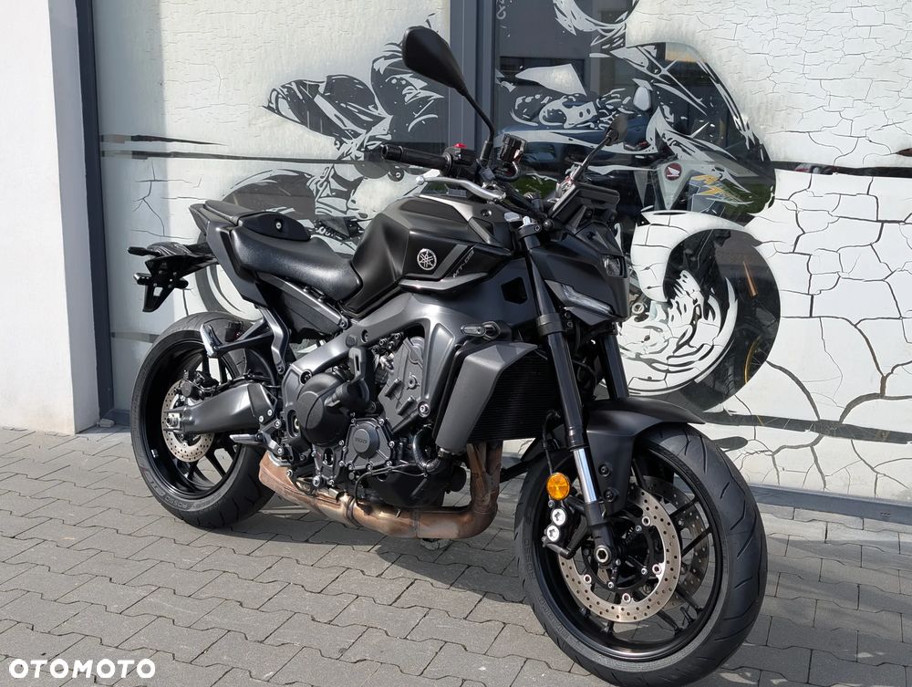 Yamaha MT - 17