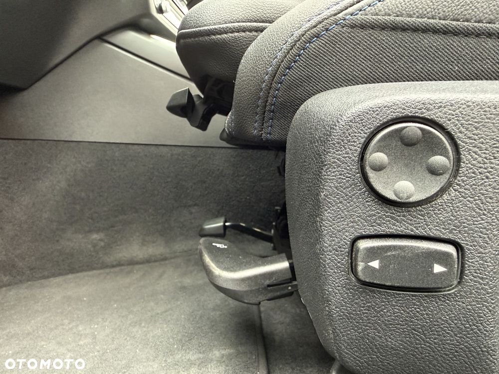 BMW Seria 3 320d xDrive M Sport Sport - 18