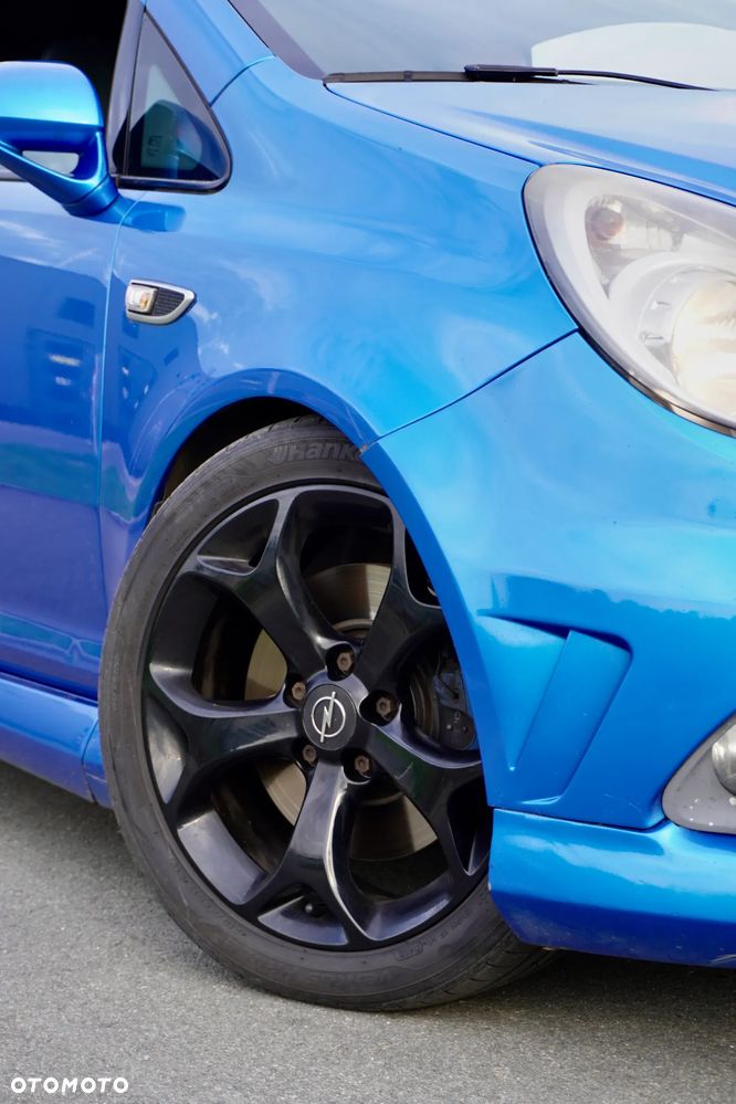 Opel Corsa 1.6T OPC - 11