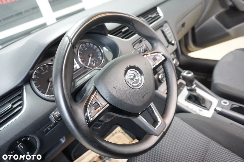 Skoda Octavia 1.6 TDI (Green tec) DSG Ambition - 17