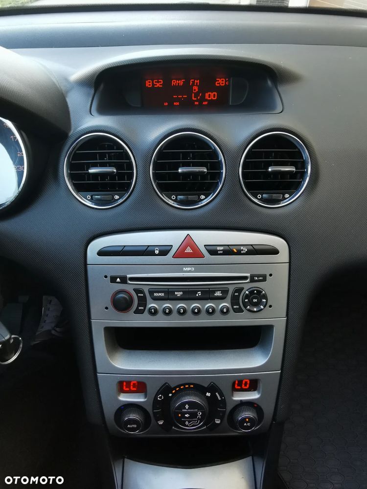 Peugeot 308 95 VTi Tendance - 10