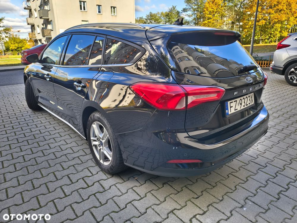 Ford Focus 1.0 EcoBoost mHEV Connected - 4