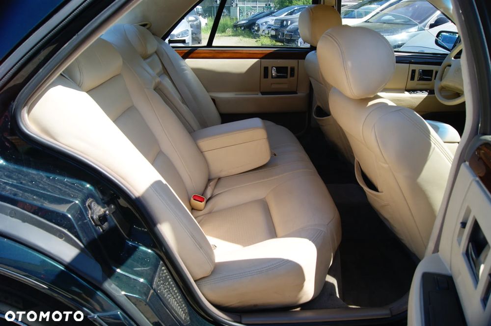 Cadillac Seville - 19