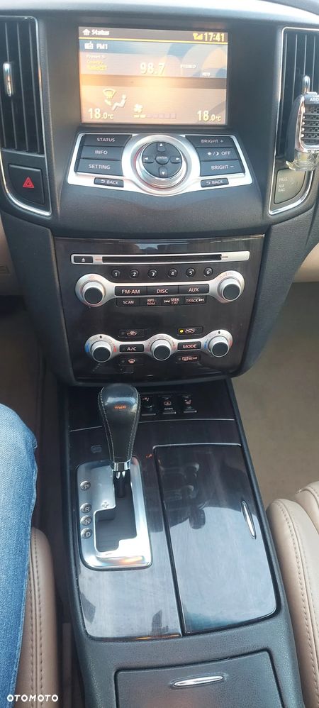 Nissan Maxima 3.5 S - 15