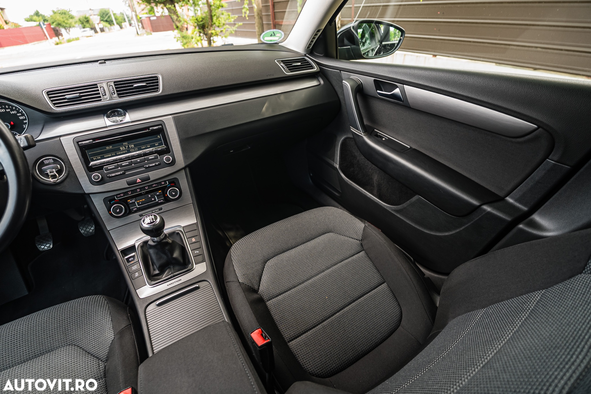 Volkswagen Passat Variant 2.0 TDI 4Motion Sportline - 23