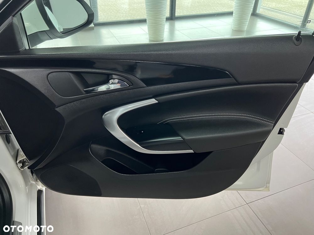Opel Insignia - 38