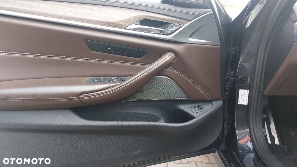 BMW Seria 5 540i xDrive Luxury Line - 20