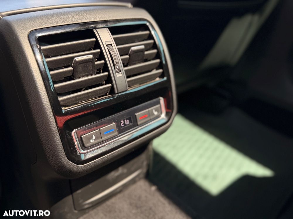 Volkswagen Passat 2.0 TDI DSG 4Motion Highline - 28