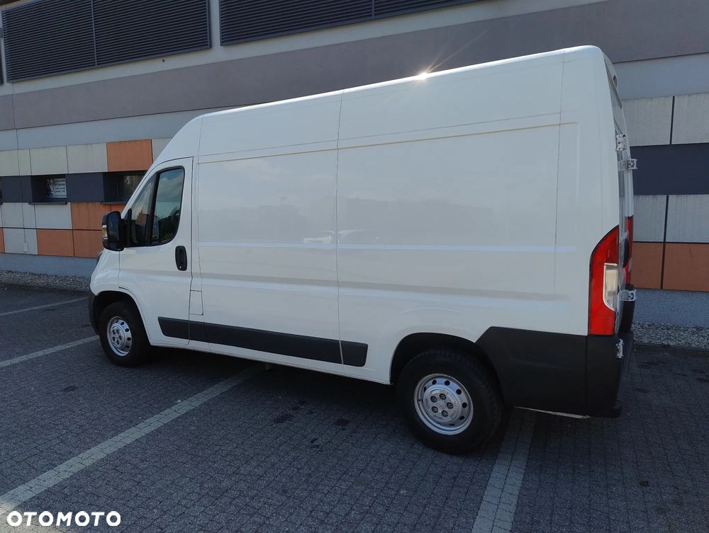 Peugeot BOXER PO LIFTINGU 2.2 HDI (130KM) 6-BIEGÓW (L2H2) STAN IDEALNY KLIMA TEMPOMAT NIE MA RDZY SERWIS KM ! ! ! - 4