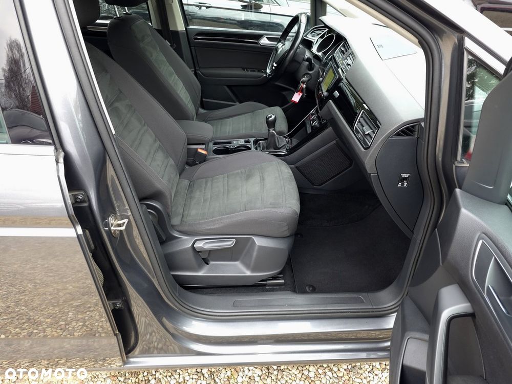Volkswagen Touran 2.0 TDI BMT Highline - 6