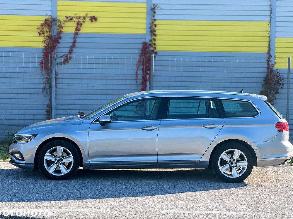 Volkswagen Passat - 2