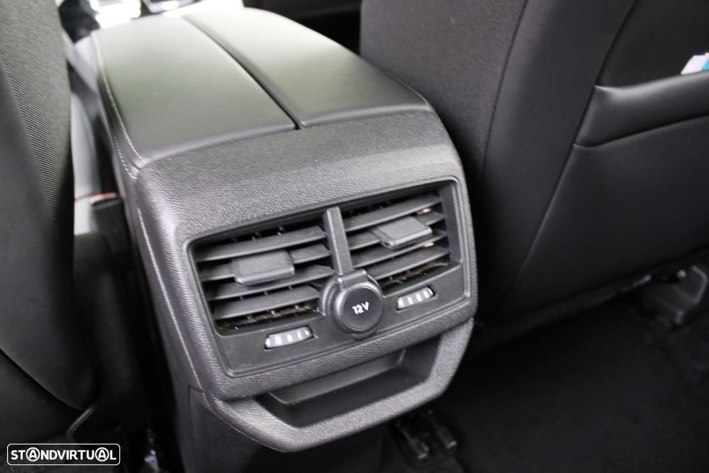 Peugeot 3008 1.6 Hybrid Allure e-EAT8 - 30