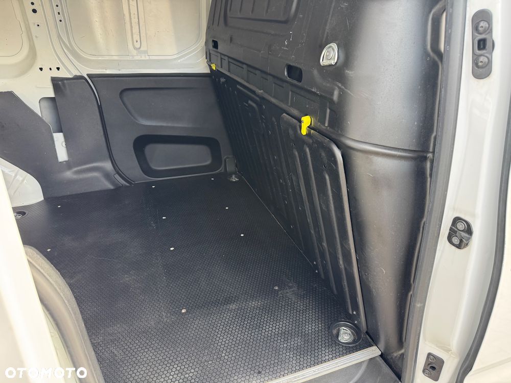 Peugeot Partner - 12