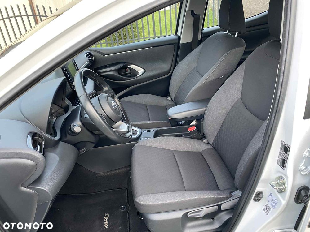 Toyota Yaris 116 1.5 VVT-i Business Edition - 9