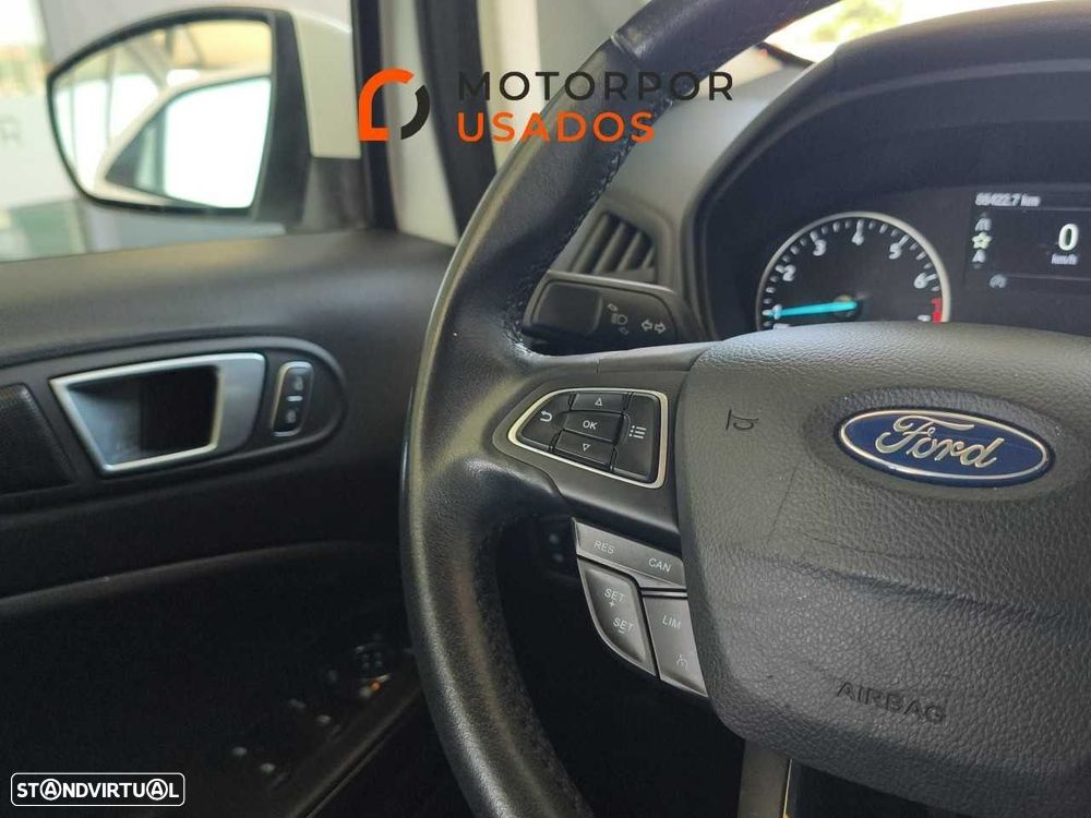 Ford EcoSport 1.0 EcoBoost Titanium - 17