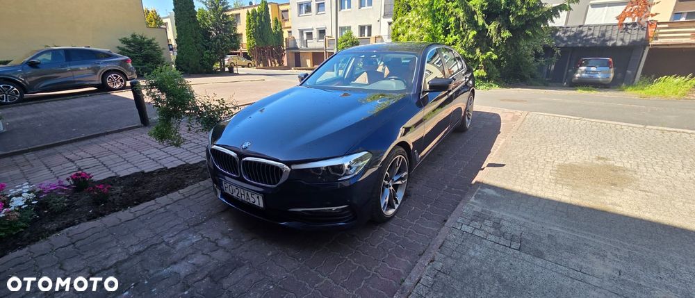 BMW Seria 5 520d xDrive - 2