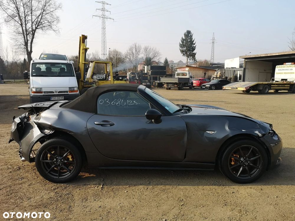 Mazda MX-5 RF SKYACTIV-G 131 Sports-Line - 6