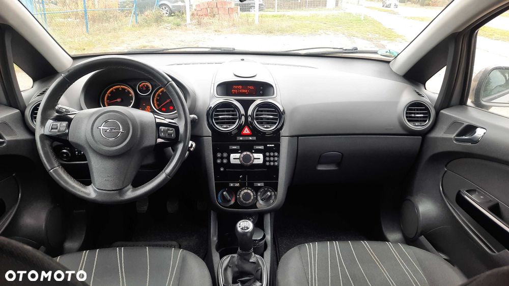 Opel Corsa - 8