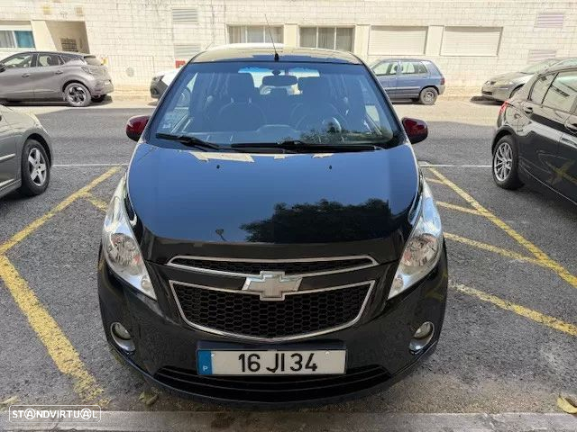 Chevrolet Spark 1.0 L - 8