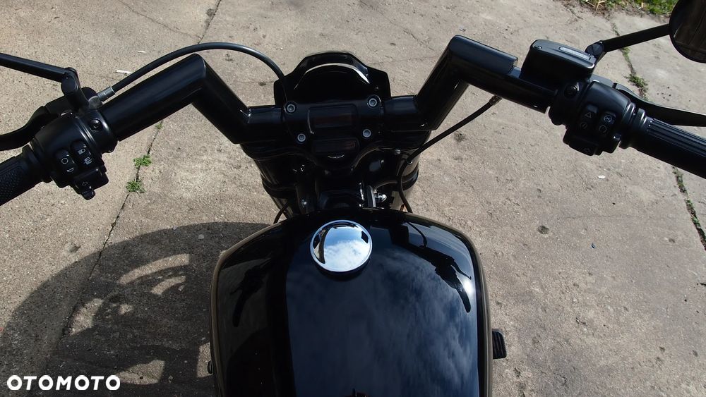 Harley-Davidson Softail Standard - 11