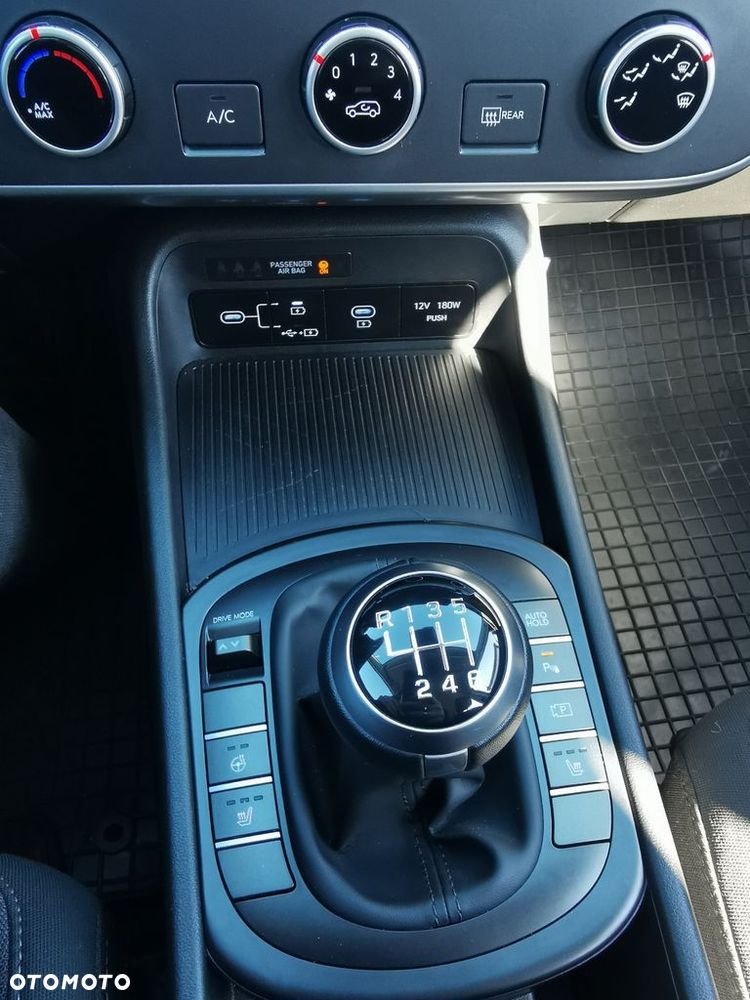 Hyundai Kona 1.0 T-GDI Smart - 28