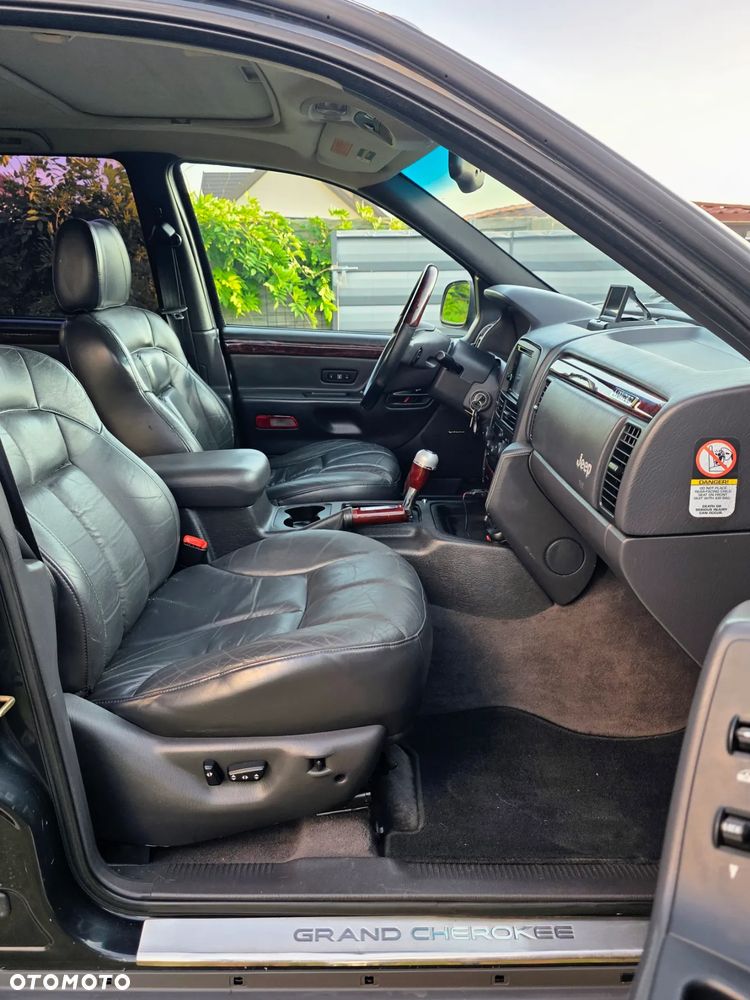 Jeep Grand Cherokee 4.7 Limited - 27