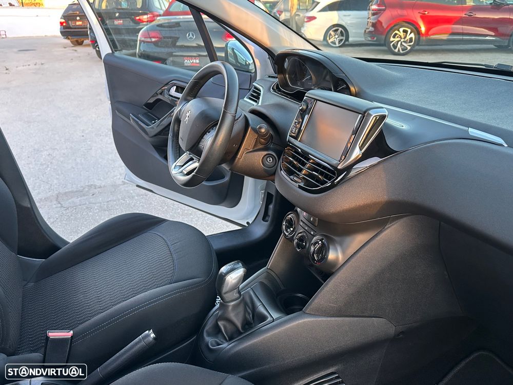 Peugeot 208 1.6 BlueHDi Style - 35