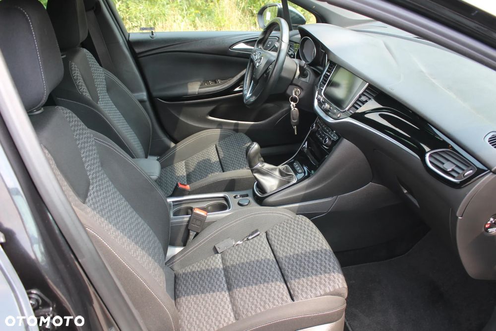 Opel Astra - 8