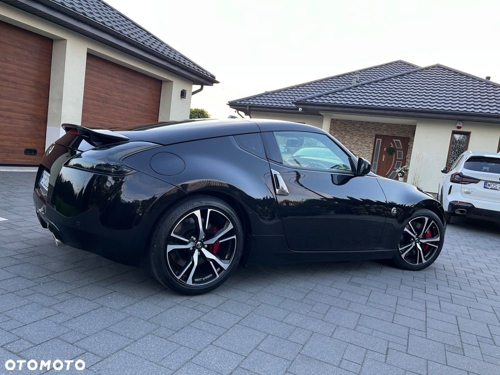 Nissan 370 Z - 9