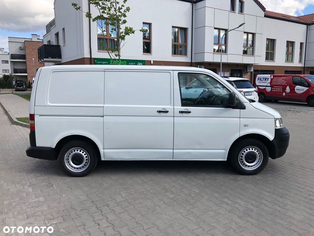 Volkswagen Transporter - 2