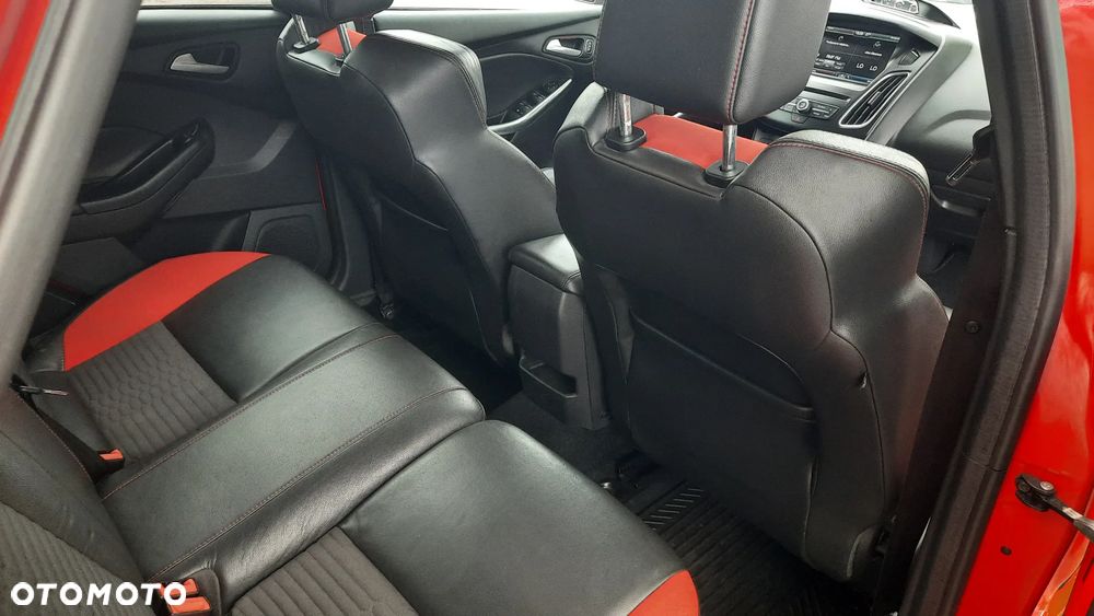 Ford Focus 2.0 TDCi ST-2 - 17