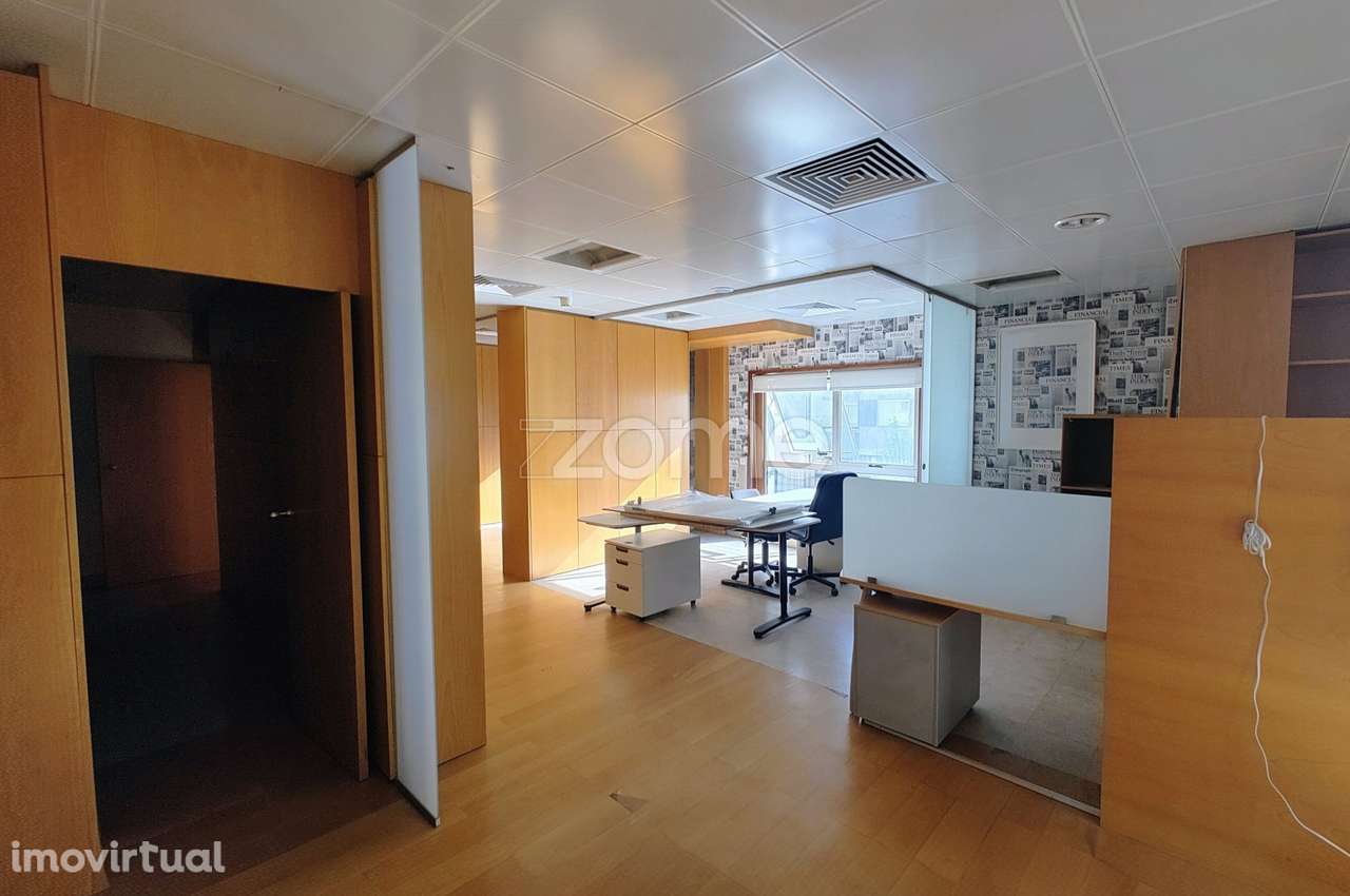 Escritório com potencial de conversão em habitação | Paranhos – Por... - Grande imagem: 5/17