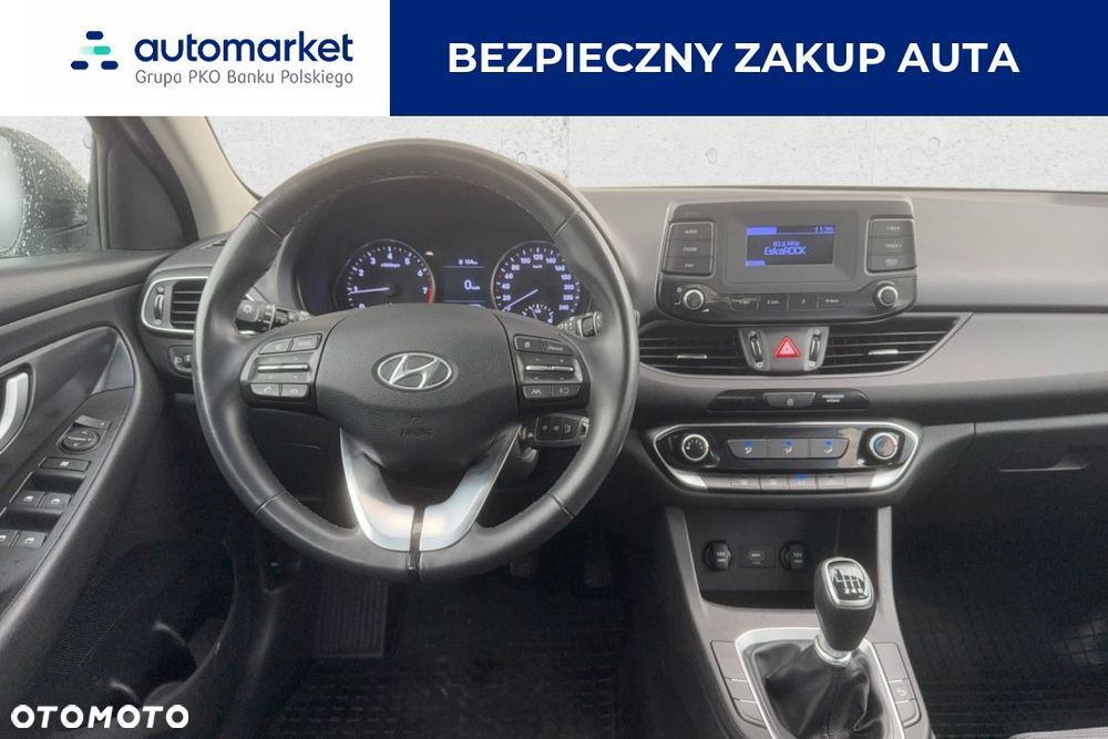 Hyundai i30 1.5 DPI Classic + - 12
