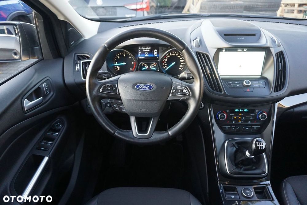 Ford Kuga 2.0 TDCi FWD Titanium - 16