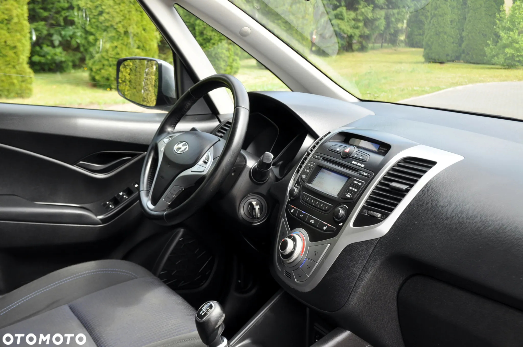 Hyundai ix20 1.4 Premium - 19