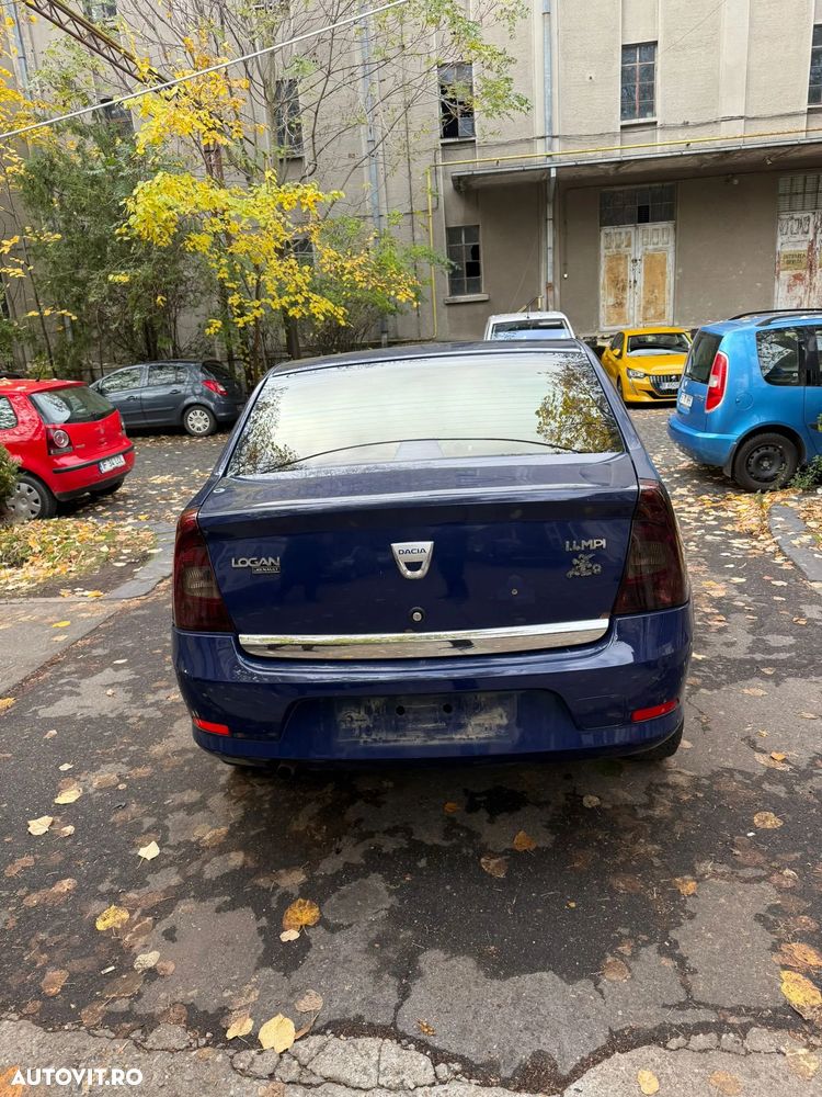 Dezmembrez Dacia Logan PH2 facelift albastru 1,4 benzina OV61H - 7