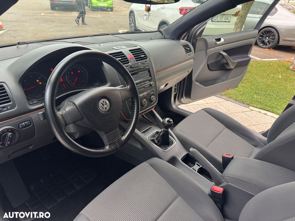 Volkswagen Jetta 1.9 TDI Comfortline - 19