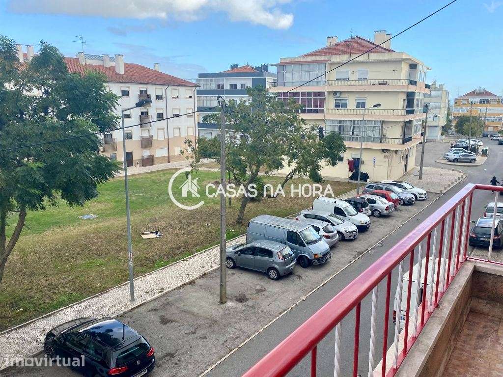 T3 com Cozinha Equipada no Feijó, próximo do LIDL - Grande imagem: 3/19