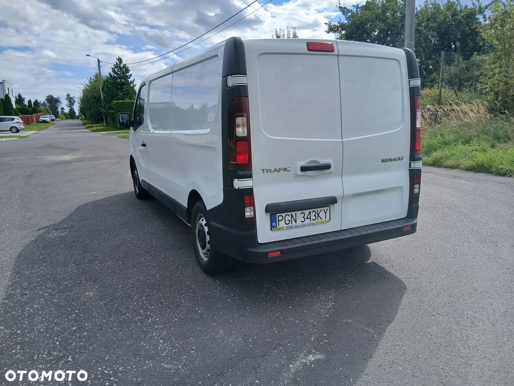 Renault TRAFIC - 9