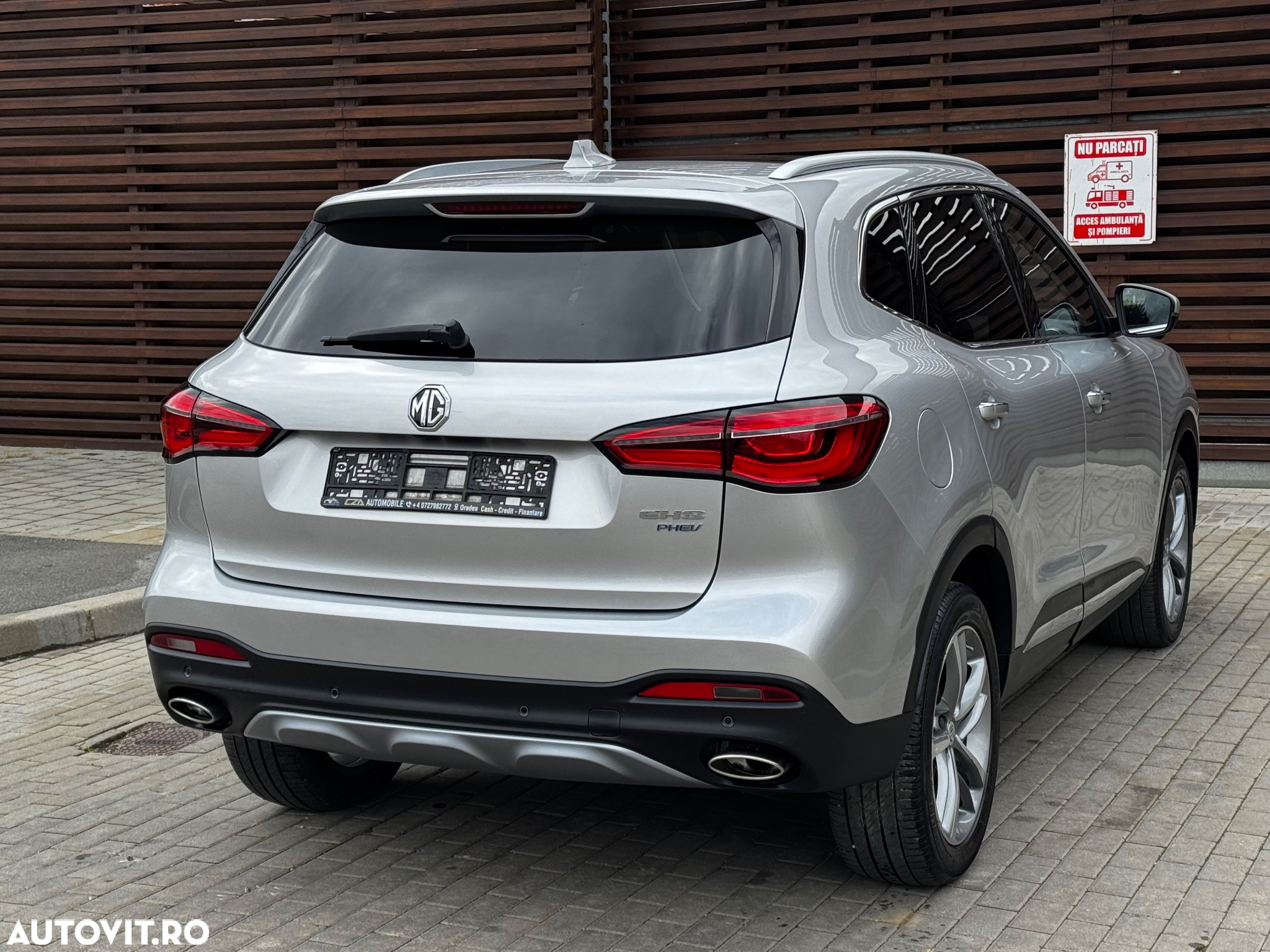 MG EHS 1.5T-GDI PHEV Luxury - 8