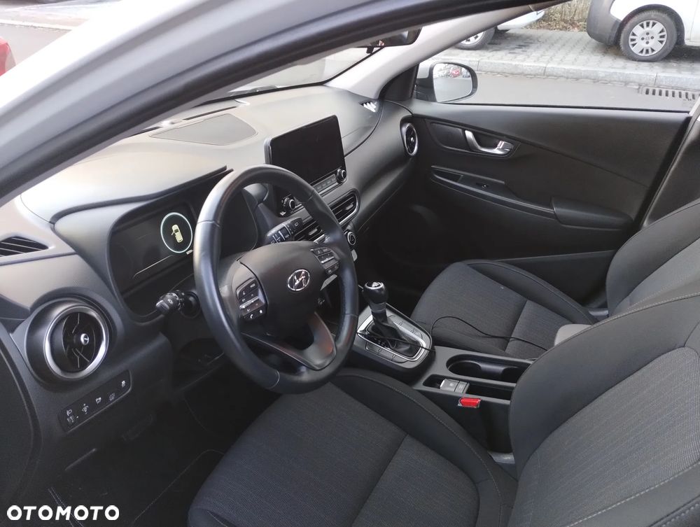 Hyundai Kona - 15