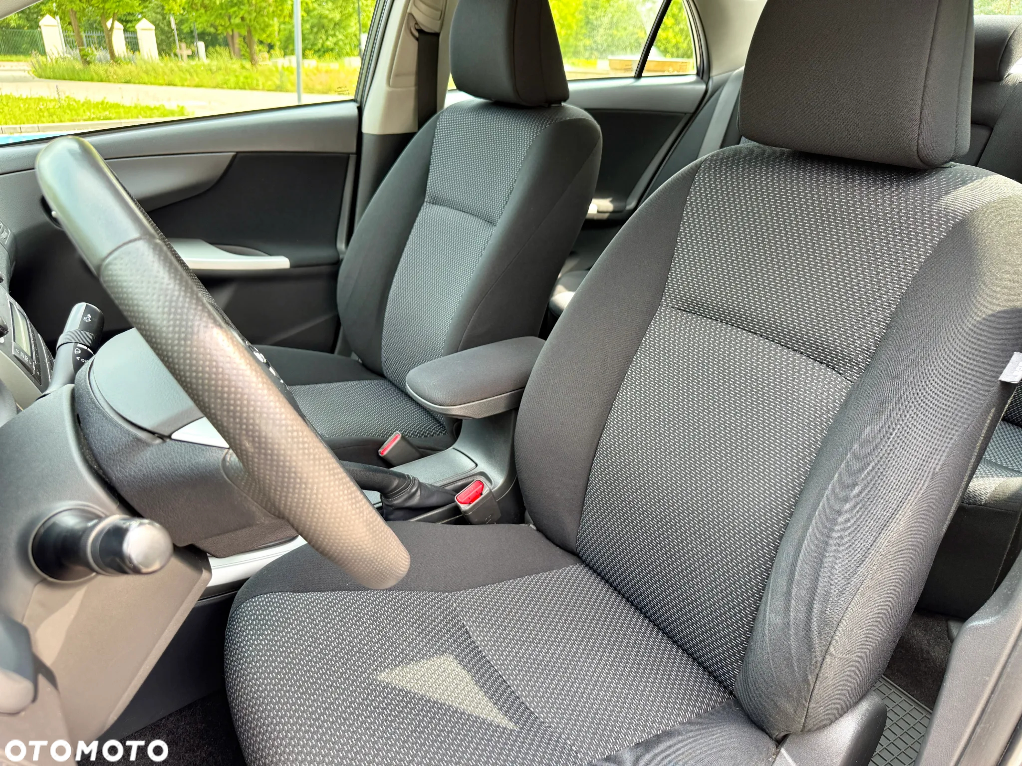 Toyota Corolla 1.6 Premium - 13