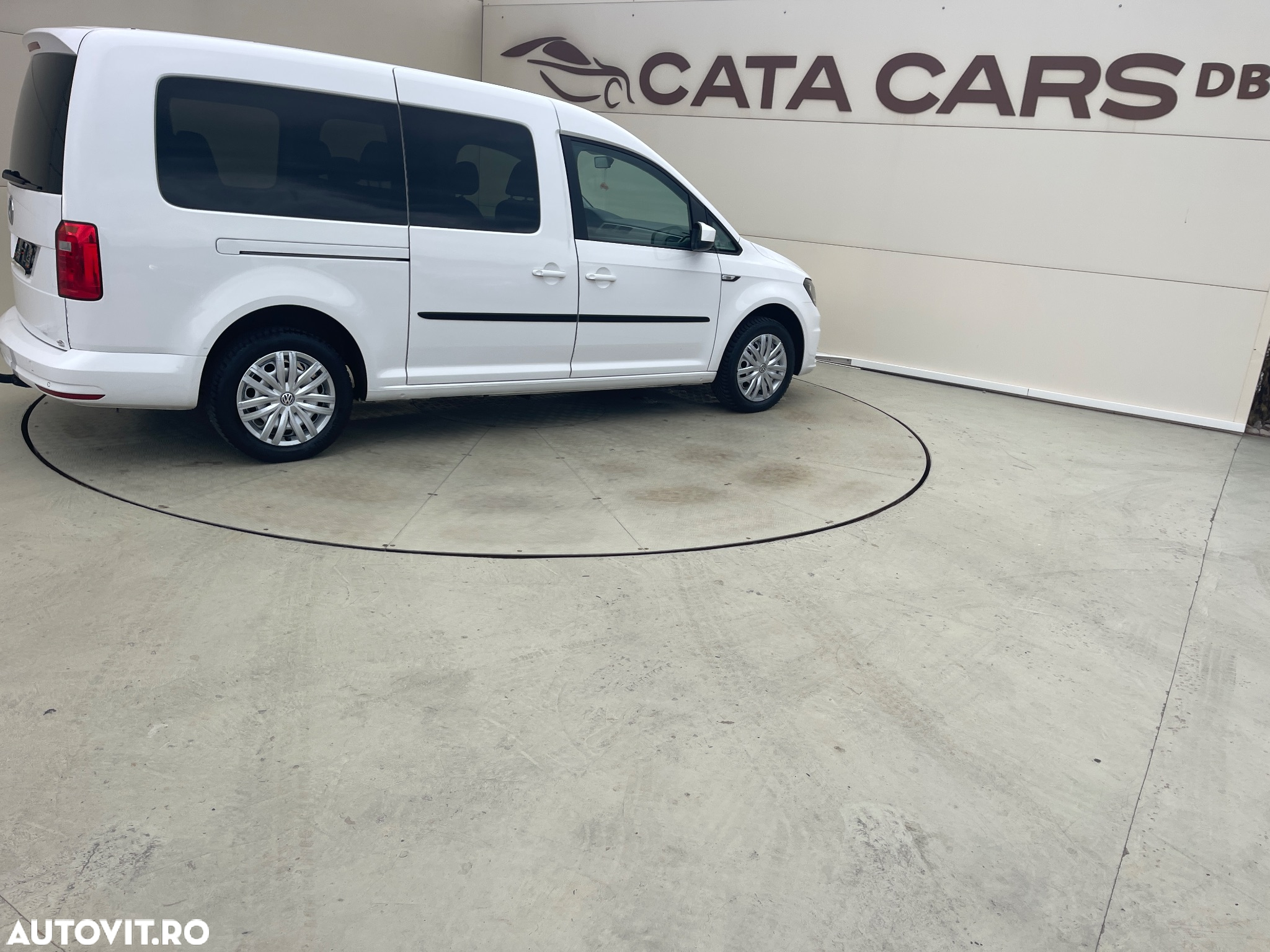 Volkswagen Caddy 2.0 TDI (7-Si.) Maxi Trendline - 18
